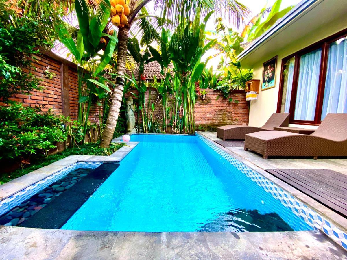 Ubud Suarga Private Pool Villa Exterior photo